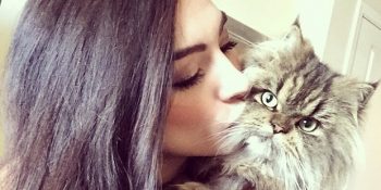 Bizden Daha İyi Bir Hayat Yaşayan Kedi: Playboy Dan Bilzerian’ın Miyavı Smushball