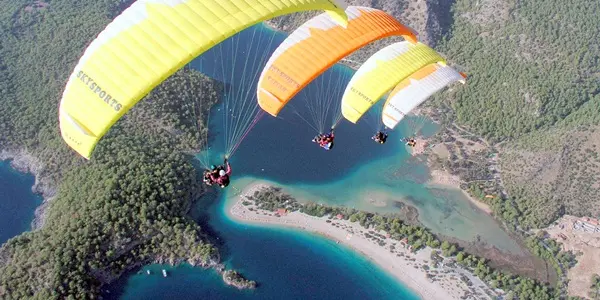 Yamaç Paraþütü Akrobasi Dünya Kupasý Türkiye'de ilk kez Ölüdeniz