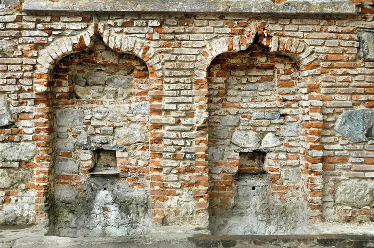 5- ÇEŞMELER