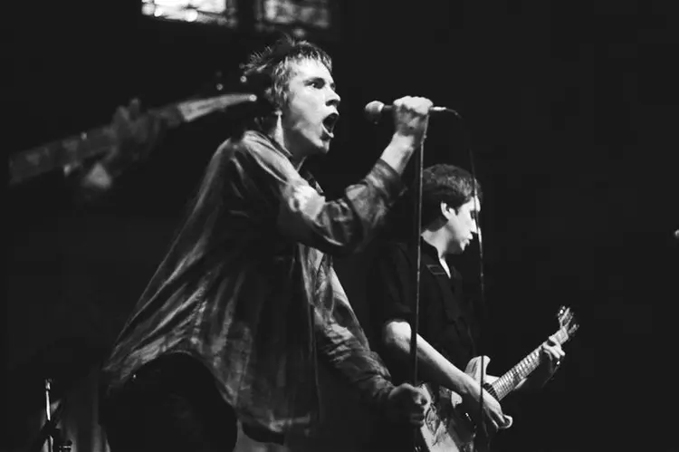 53-28008-johnny-rotten-wiki-1438720906