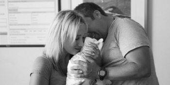 Çocukları Olmadığı İçin Evlat Edinen Bir Çiftin Çocuklarıyla Tanışma Anı