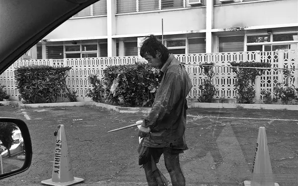 father-homeless-para
