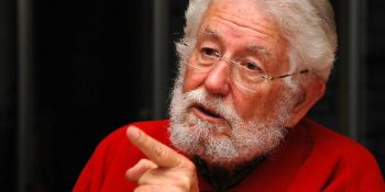 13 Maddede Özenilesi Bir Yaşam Öyküsü: Hayrettin Karaca ve Eserleri