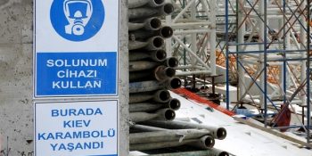 Beşiktaşlıların Duygularını Şelale Yapacak 8 Uyarı Levhası