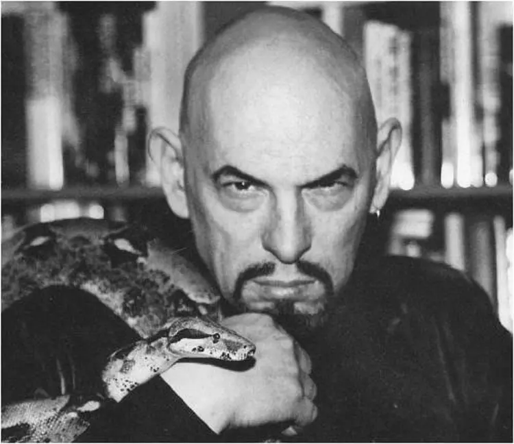 lavey-icin-onemli-olan-tanri-degil-insandi-listelist