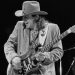 Stevie Ray Vaughan’ın Notadan Gelip Notaya Çakılan Hayatı