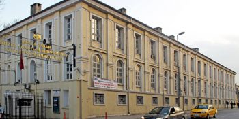 Tiyatro Sınavlarında Civarda Mutlaka Göreceğiniz 11 İnsan Tipi