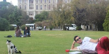 Boğaziçi’nde Sıradan Gibi Gelen, Ama Dışarıdan İmrenilen Bir Gün