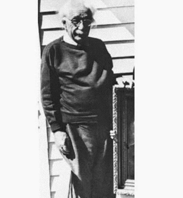 elbert-einstein-olum-son