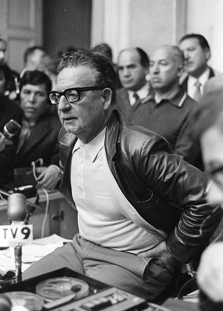 allende ok.jpg