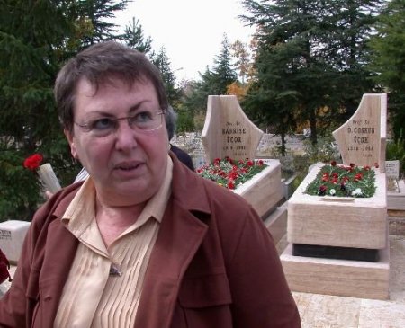 15. Bombayı Anneme Ellerimle Verdim