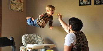 10 Fotoğrafla Down Sendromlu Çocuğunu Süper Kahramana Dönüştüren Bir Süper Baba