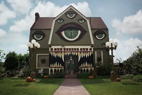 halloween-decorations-parents-house-christine-mcconnell-1