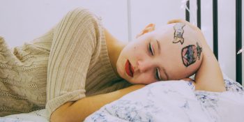 Yaşadığı Kanserin Bedeninde Ve Ruhunda Bıraktığı İzleri Yaptırdığı Dövmelerle İyileştiren Bir Kadının Hikayesi