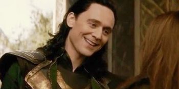 Süper Kahraman Bir Sevgiliyle Birlikte Olmanın 11 Tırt Yanı