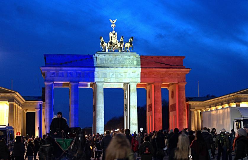 Mourning in Berlin after Paris terrorist attacks