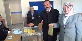 Tek Kişilik Dev Mitingleriyle Tanınan ve Sandığından Bir Oy Çıkan Öz Hakiki Züğürt Ağa: Ali Osman Demirtaş