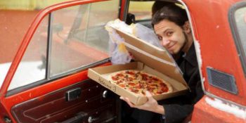 Pizzayla Evlenen 22 Yaşındaki Rus Gencin Bize Aşkı Bir Kez Daha Sorgulatacak Hikayesi