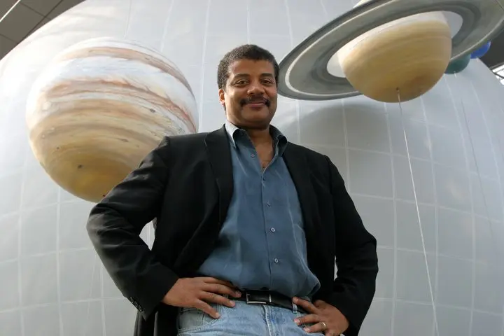 2.Neil.deGrasse.Tysonpng