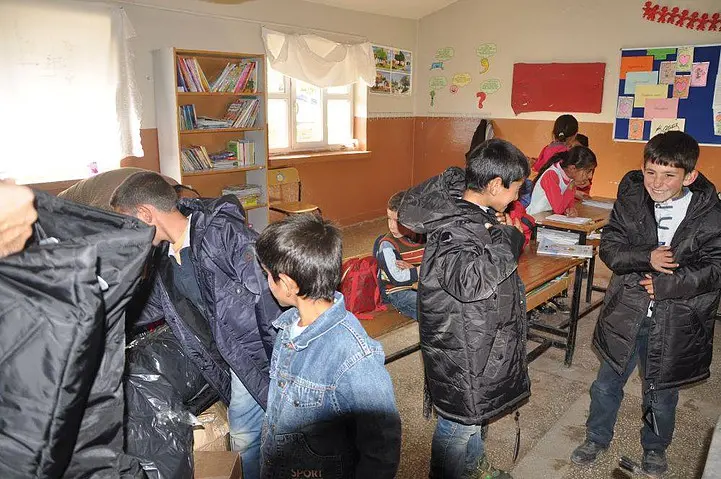 4.yardim.ederek.insanlarin.yuzunu