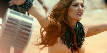 Demet Akalın’ın Şarkı Sözlerinden Öğrendiğimiz 7 Hayat Dersi