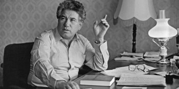 16 Maddede Ünlü Kırgız Yazar Cengiz Aytmatov