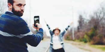 Her Güzel Kadının Arkasında Bir Instagram Kocası Olduğunu Gösteren 12 Çilekeş Hikaye
