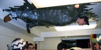 “Arkadaş Arkadaşa Bunu Yapar mı?” Dedirten 11 Eşek Şakası