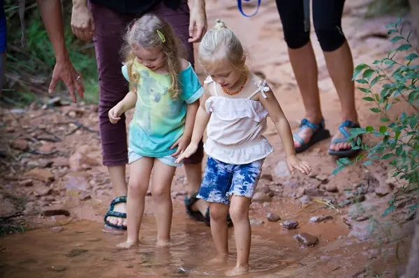 three-moms-take-their-kids-on-epic-wilderness-adventur