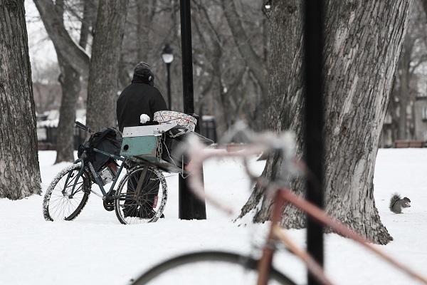 2014-05-Life-of-Pix-free-stock-photo-bike-snow-homeless