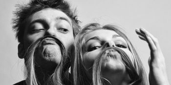 Bir İlişkiyi Ayakta Tutmanın 11 Sütlü Köpüklü Yolu