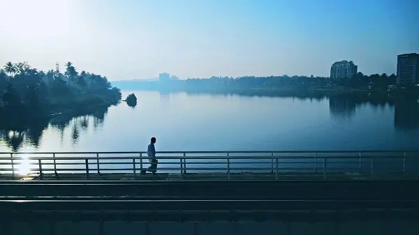 photo-1429777975613-c529ef4b49e2