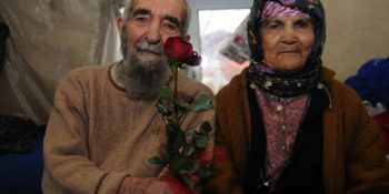 77 Yıl Sonra Sevdiğine Kavuşan Maraşlı Mustafa Amcanın Bizi Aşka İnandıran Hikayesi