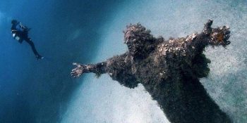 Terk Edilince Harikuladeleşen 10 Aşırı Yalnız Yer