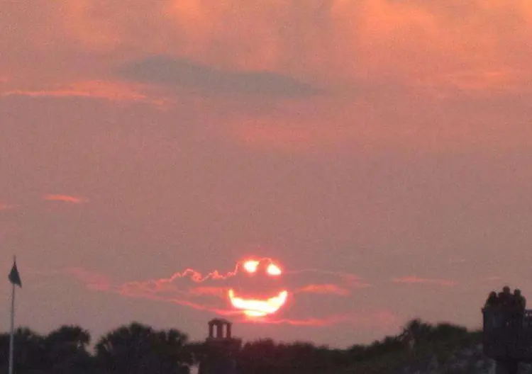 this-sunset-photo-u1