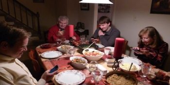 Akıllı Telefonların Hayatımızdan Çaldığı 16 Güzel Şey