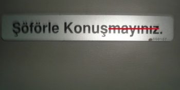 Otostop Çekerken Yolculuğunuzun Daha Güvenli Ve Eğlenceli Geçmesini Sağlayacak 16 Tüyo