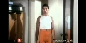 17 Beyin Yakan Sahneyle Yaşar Alptekin Böyle Dans Etmeyi Nerden Öğrendi?