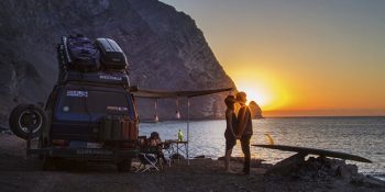 İnsanda Evi Ocağı Kapatıp Karavana Yerleşme İsteği Uyandıran 9 Kıskanılası Çift