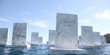 Onurlu Bir Yaşam İsteği ile Çıkılan Yoldan Trajedinin Karanlık Sularına: #Mezardeniz