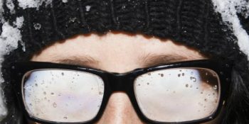Gözlük Kullananların Çok Sık Yaşadıkları 11 Günlük Hayat Rutini