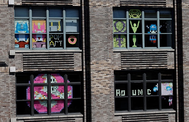 Postit Turkey 11 Yaratıcı Hamleyle İki Ofis Binası Arasında Geçen Post-it Savaşı ...