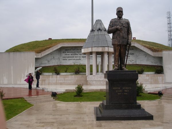 13. Şükrü Paşa Anıtı ve Balkan Savaşı Müzesi