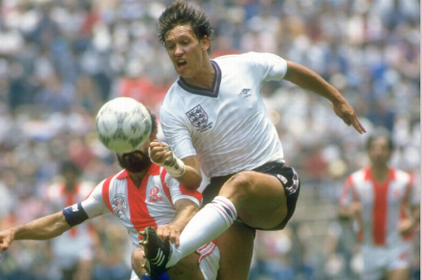 Gary-Lineker-playing-for-England