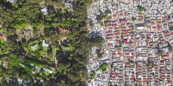 Gelir Adaletsizliğini Çarpıcı Bir Biçimde Gösteren 9 Kuş Bakışı Manzara