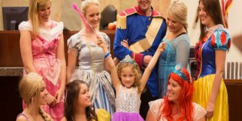 Büyülü Bir Duruşmayla Evlatlık Verilen 5 Yaşındaki Küçük Kızın Yürekleri Isıtan Hikayesi