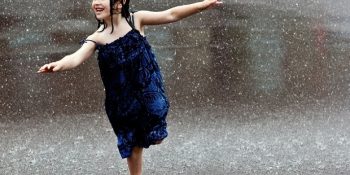 Yaz Yağmurunu Yazdan Bile Çok Seven İnsanların 12 Ortak Özelliği