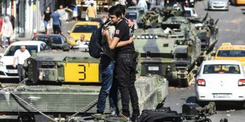 Banu Avar’dan Darbe Girişimi Hakkında Mutlaka Okunması Gereken Bir Yazı