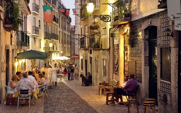 portugal-street-umbrella