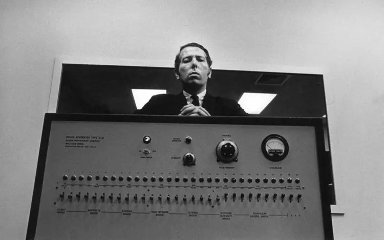 2-milgram-deneyi-nedir
